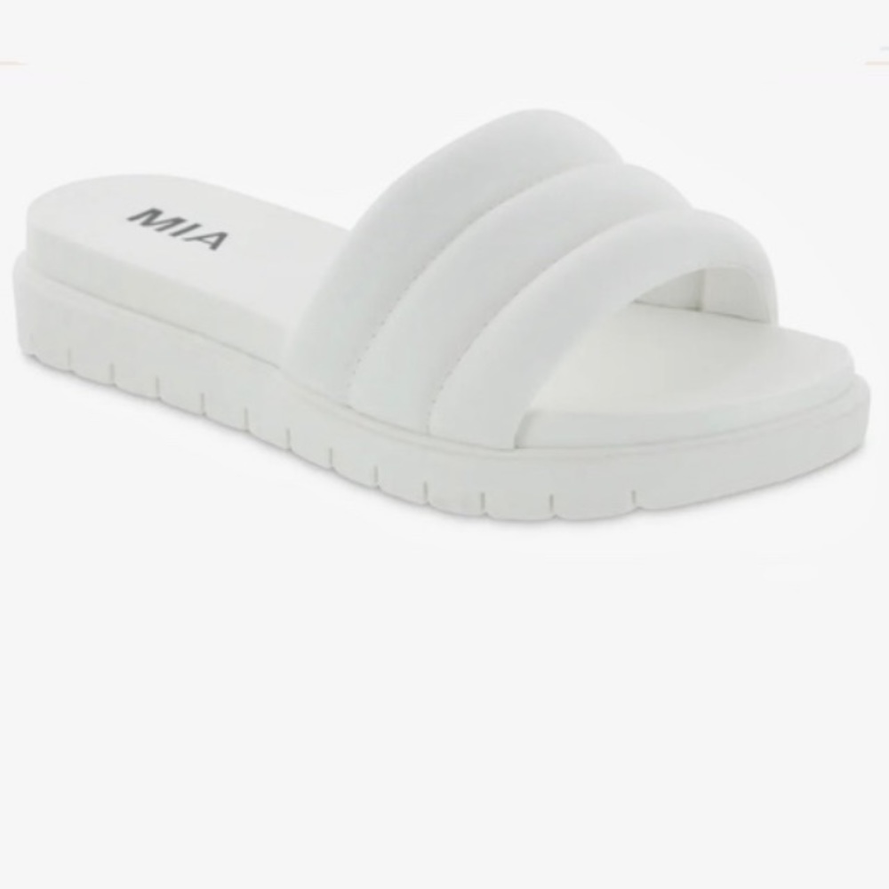 Mia Mishel Size 7 Slide On Shoes